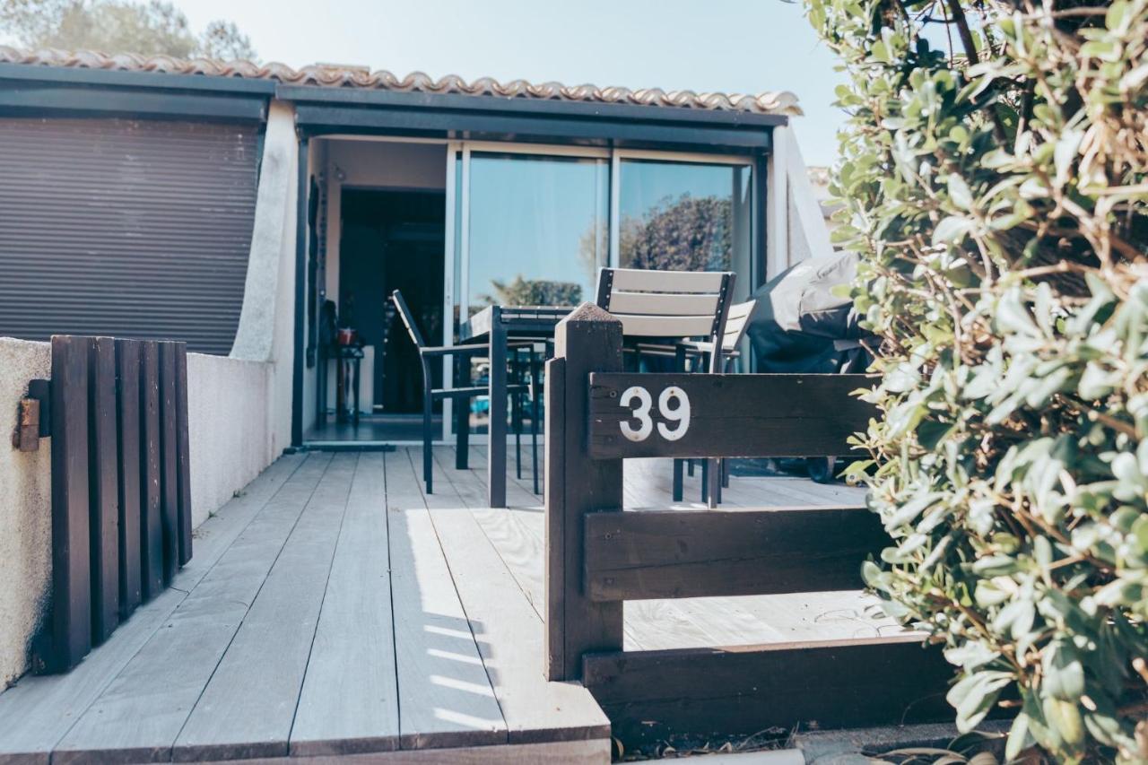 Village Naturiste Villa 2/4 Pers Avec Terrasse Agde Esterno foto